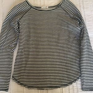 Mod Ref long sleeve top.